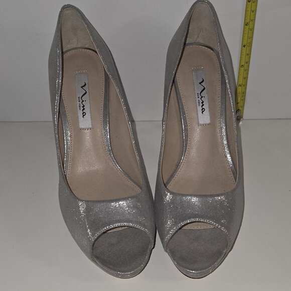 Nina Women’s Silver and Rhinestone 4" High-Heeled Shoe size 9 - Picture 3 of 7